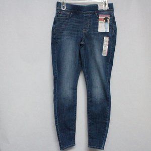 Levi Shaping Pull On Super Skinny Jean Size 8